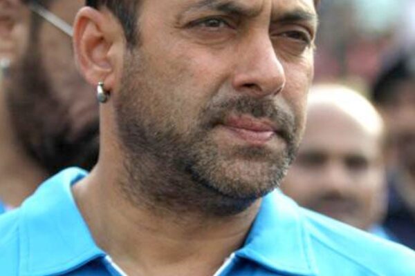 Daya Nayak, the encounter cop, storms Salman Khan's house; police intensively probe gunfire.