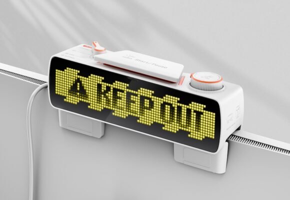 The Busy Bar Is a Gadget to Get People to Leave You Alone
