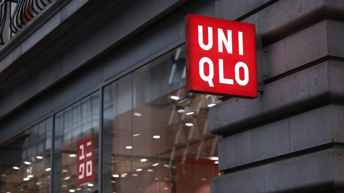 Uniqlo-Owner Fast Retailing’s Shares Slide After Warning on Weak Yen