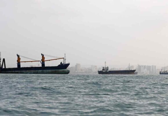 Iran threatens 46 ships in Strait of Hormuz transit crackdown